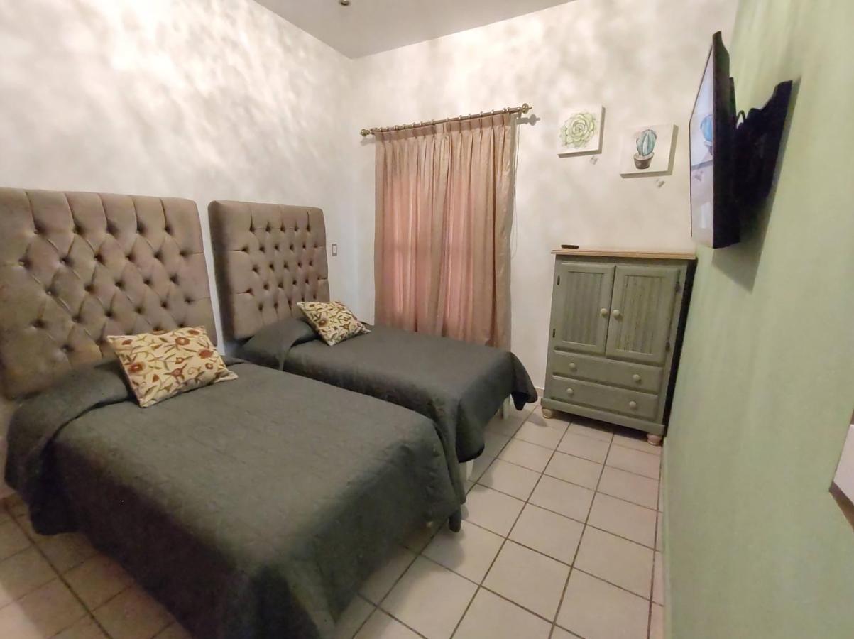 Departamento Amplio Con Estacionamiento Wifi 300 A Poquitos Pasos De Catedral Apartment Zacatecas Ngoại thất bức ảnh